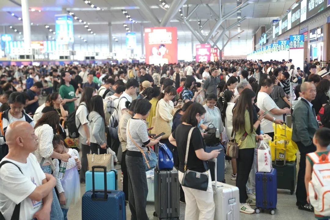 五一假期广铁集团旅客发送量创历史新高？这些数据太惊人  第3张