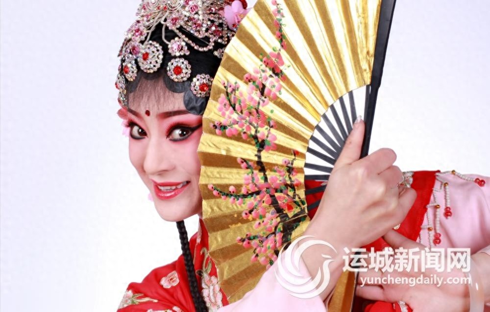 蒲剧绝技挂画震撼维也纳金色大厅！杜丽娜如何演绎百年经典？