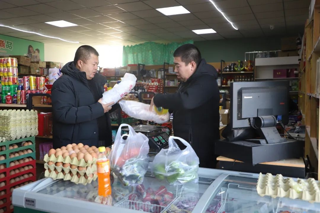 满都拉镇为何一夜爆火？从500万吨到1000万吨，这个边陲小镇的秘密揭晓  第4张