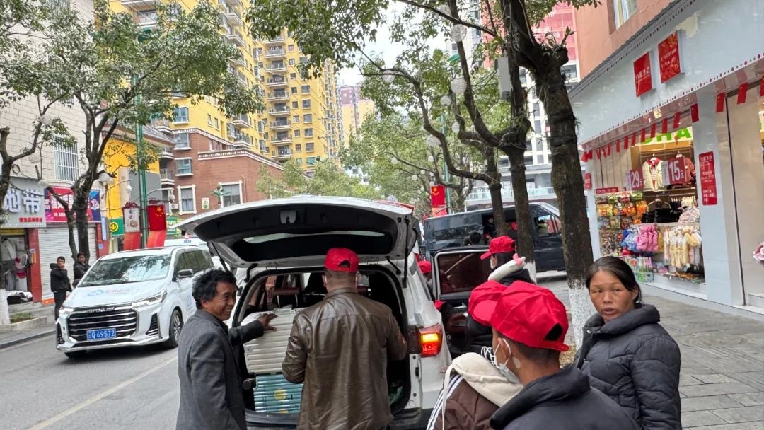 除夕佳节，324名务工人员为何选择远赴浙江、山东？揭秘他们的奋斗之旅  第4张