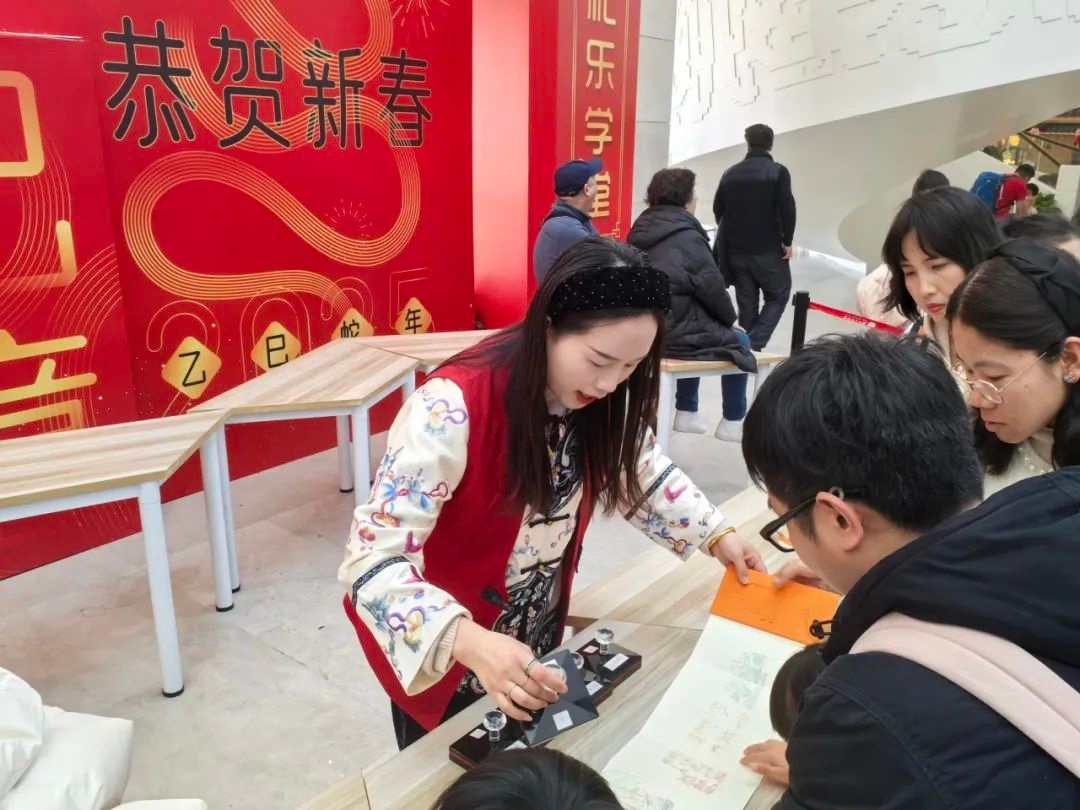 蛇年春节湖北省博人气旺！是谁无私奉献862小时？  第7张
