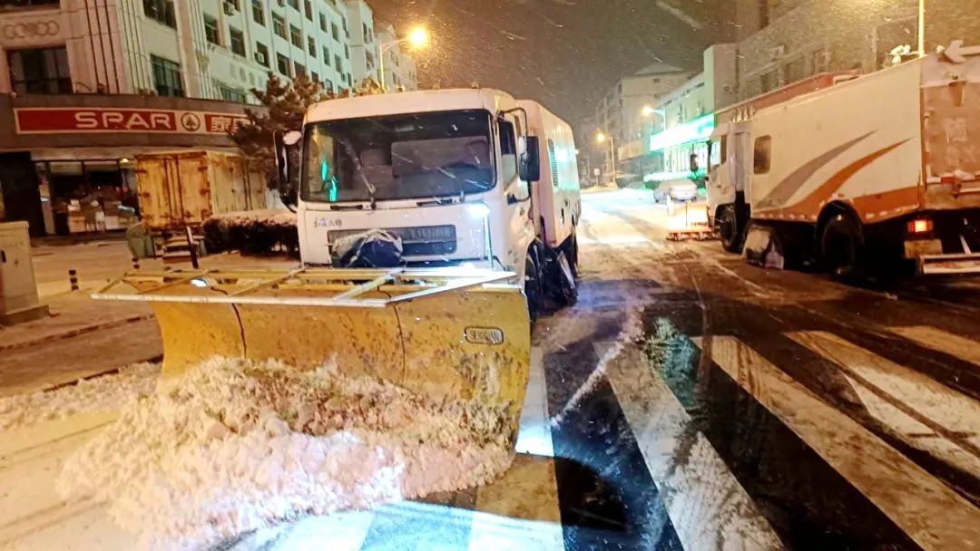 经开区清雪大军如何迎战连续降雪？凌晨2点就开始行动  第4张
