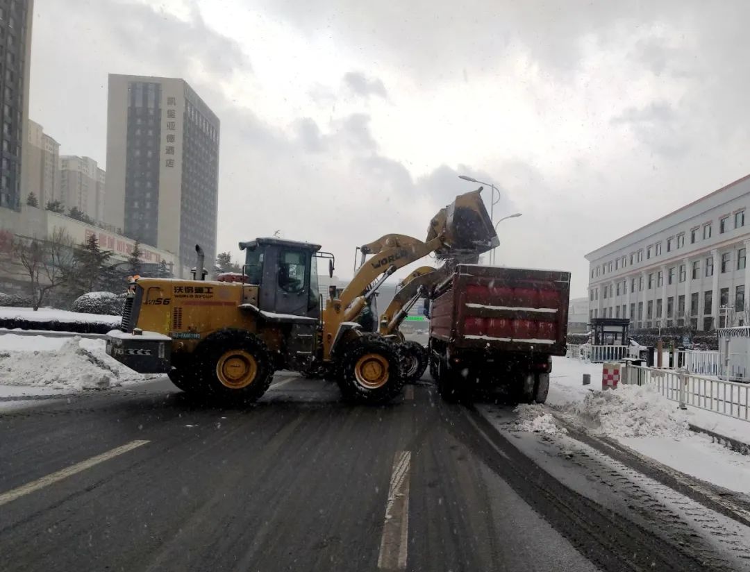 经开区清雪大军如何迎战连续降雪？凌晨2点就开始行动  第5张