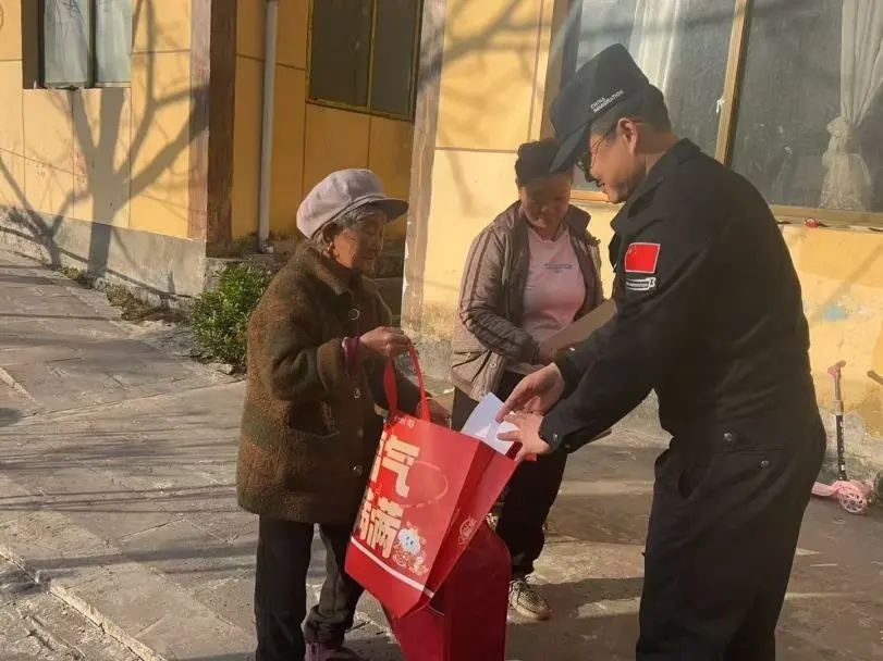 茨开边境派出所入户走访!如何拉近警民距离?  第4张