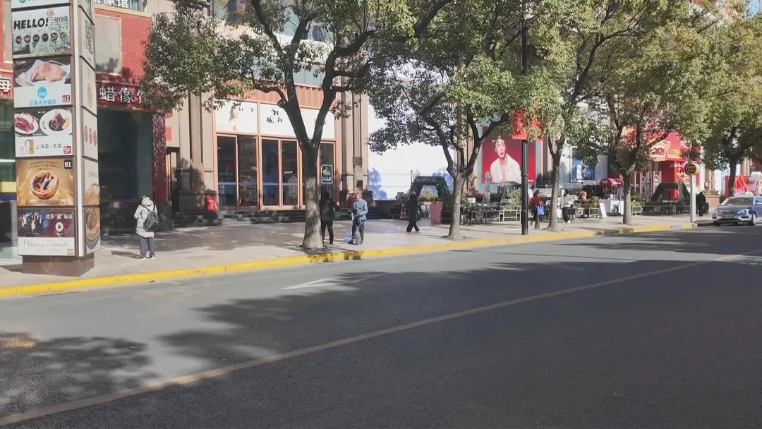 寒潮来袭!上海今日阵风7-8级,气温降至0℃,你准备好了吗? 第3张 寒潮来袭!上海今日阵风7-8级,气温降至0℃,你准备好了吗? 第3张