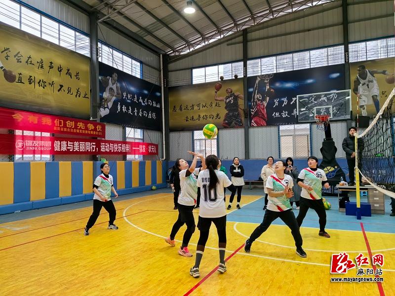 麻阳苗族自治县2025年三八职工运动会圆满闭幕,600多名职工运动员展现了怎样的新时代女性风采? 第4张 麻阳苗族自治县2025年三八职工运动会圆满闭幕,600多名职工运动员展现了怎样的新时代女性风采? 第4张