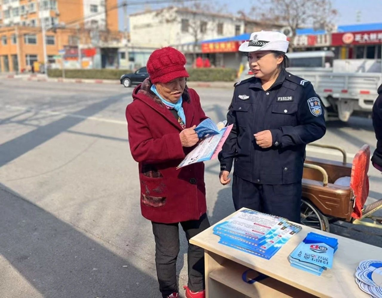 雷锋精神永不过时！阜城交警如何引领新时代交通安全新风尚？