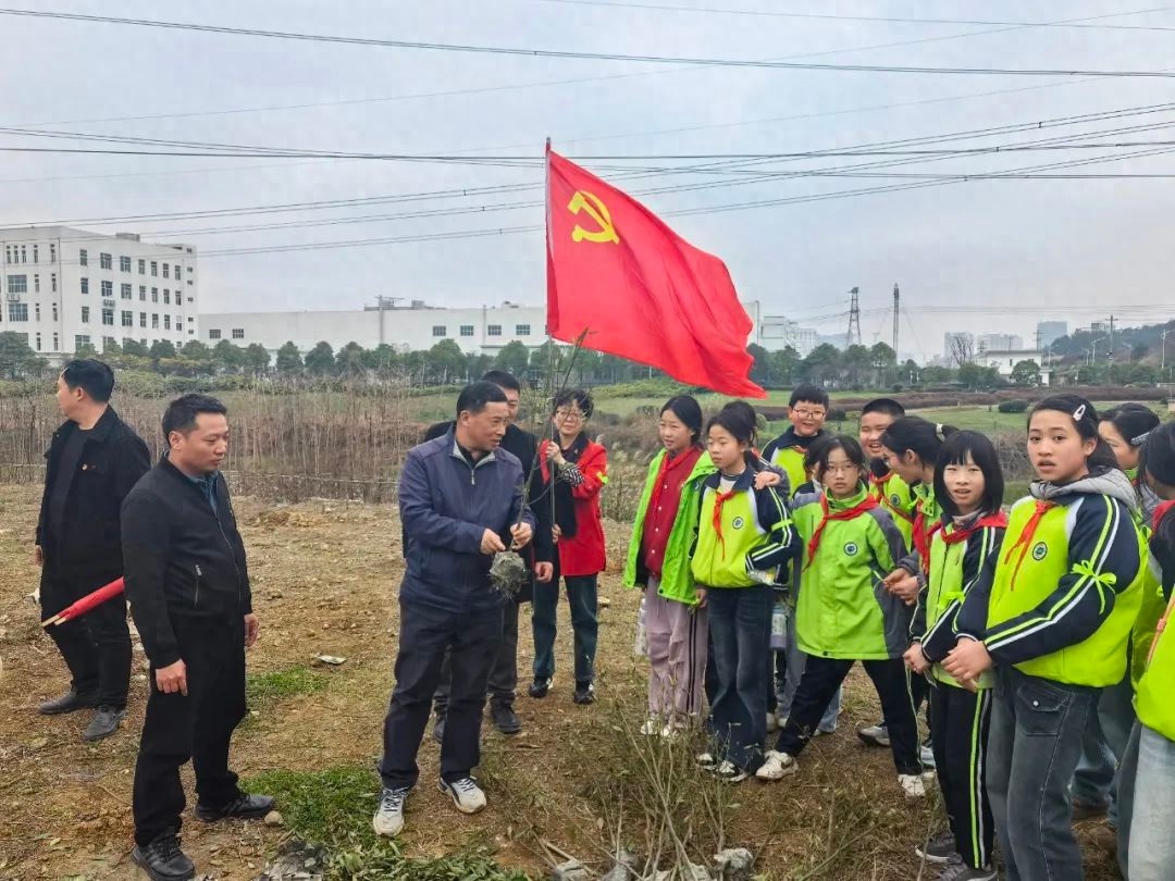 贵阳高新区全民植树节，2000株樱花海棠如何改变麦架河畔？  第1张