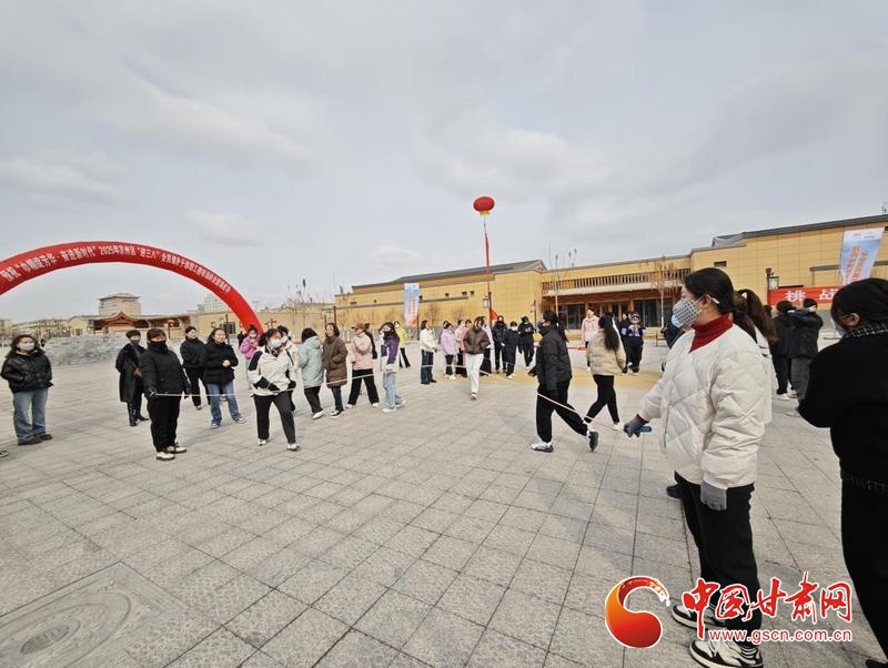 武威市凉州区迎三八趣味运动会火热开赛，女职工们如何以运动绽放芳华？  第4张