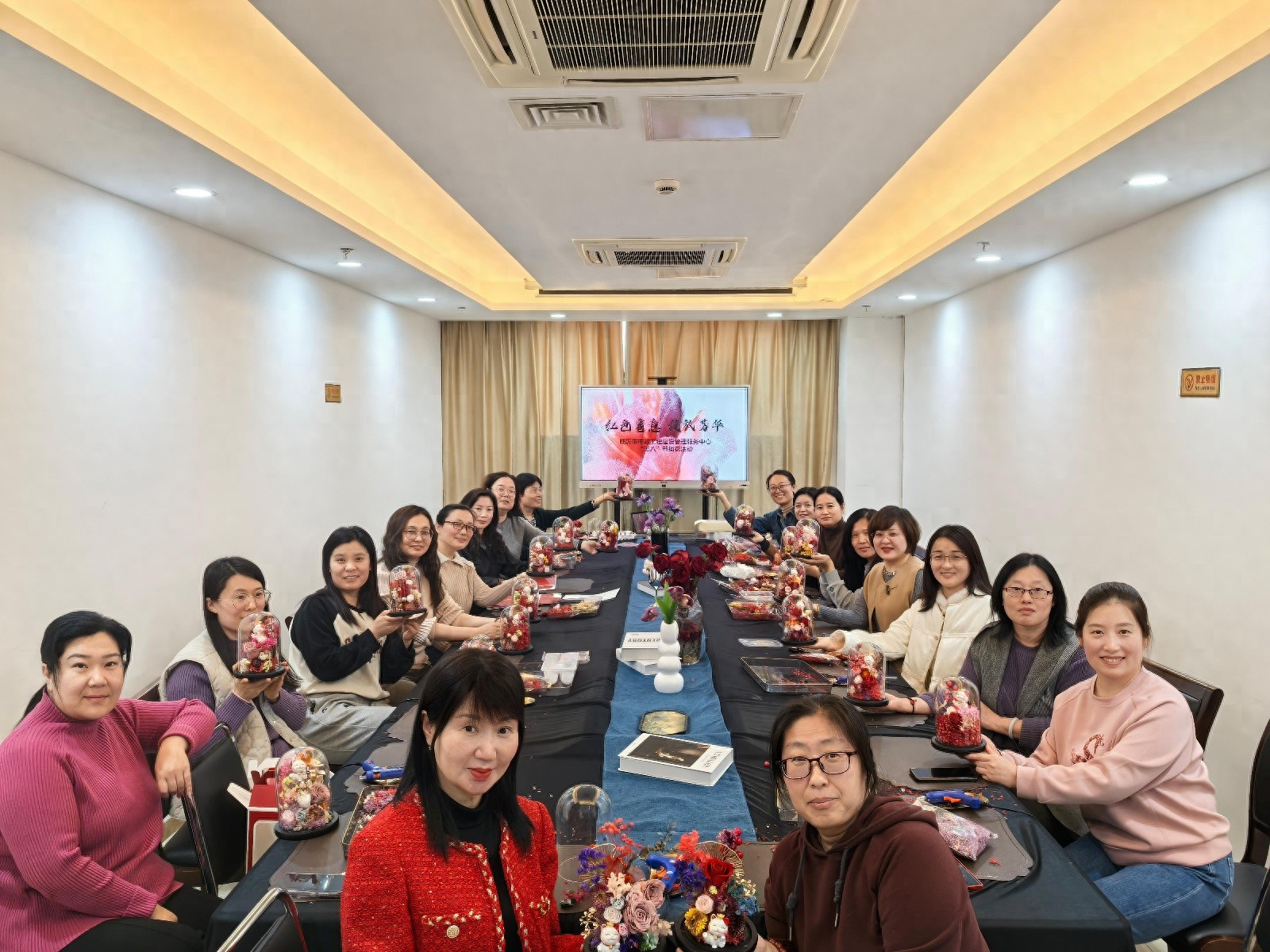 女性职工如何通过永生花艺术手作提升生活品质与审美情趣？  第1张
