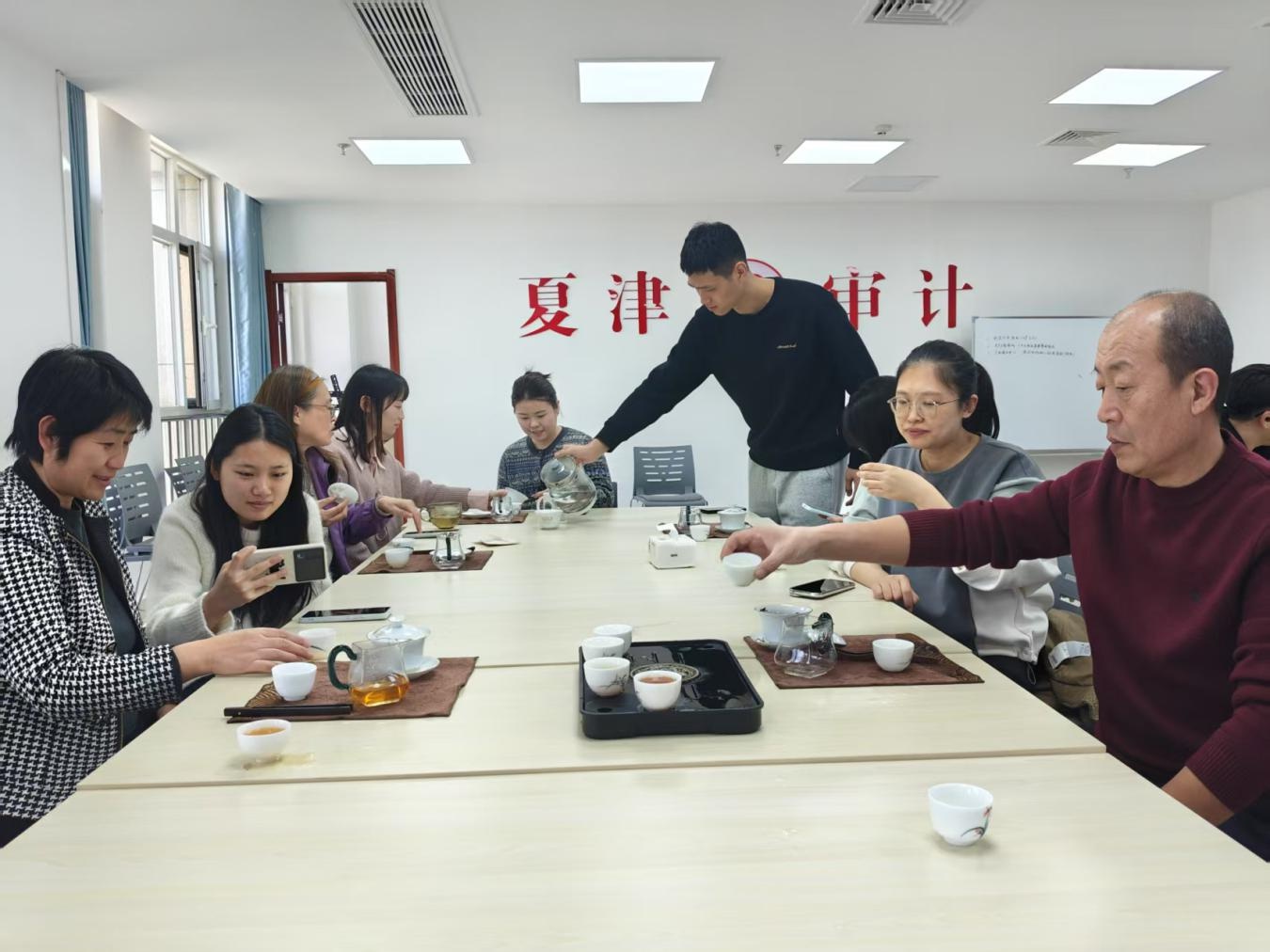 茶香润巾帼，诗韵绽芳华！夏津县审计局如何用茶艺活动点亮妇女节？  第2张
