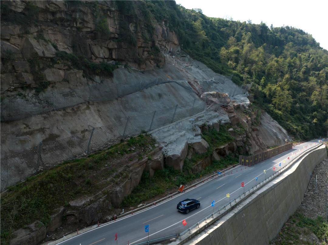 S104渝习路倒马坎段危岩带治理！6个月断道施工，你的出行路线受影响了吗？  第2张
