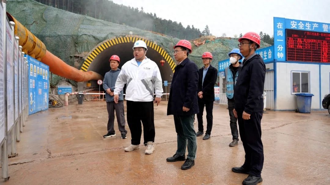 县长率队深入调研项目建设：只为排忧解难?!