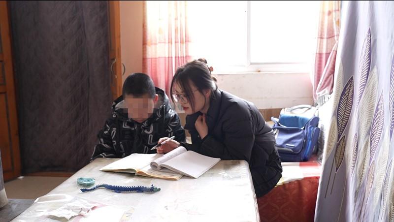 00后回族姑娘冯菲菲投身西部计划!她为何如此坚定?  第3张