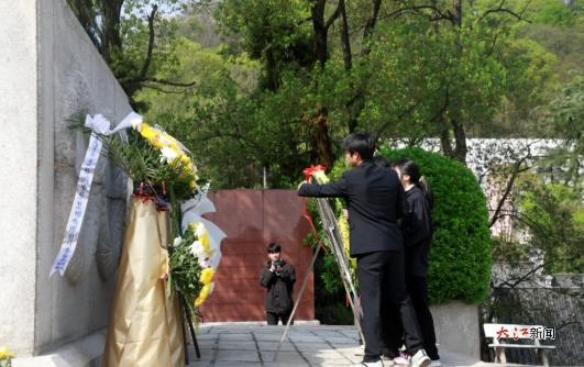江西应用工程职业学院清明祭扫！师生们在缅怀什么？  第2张
