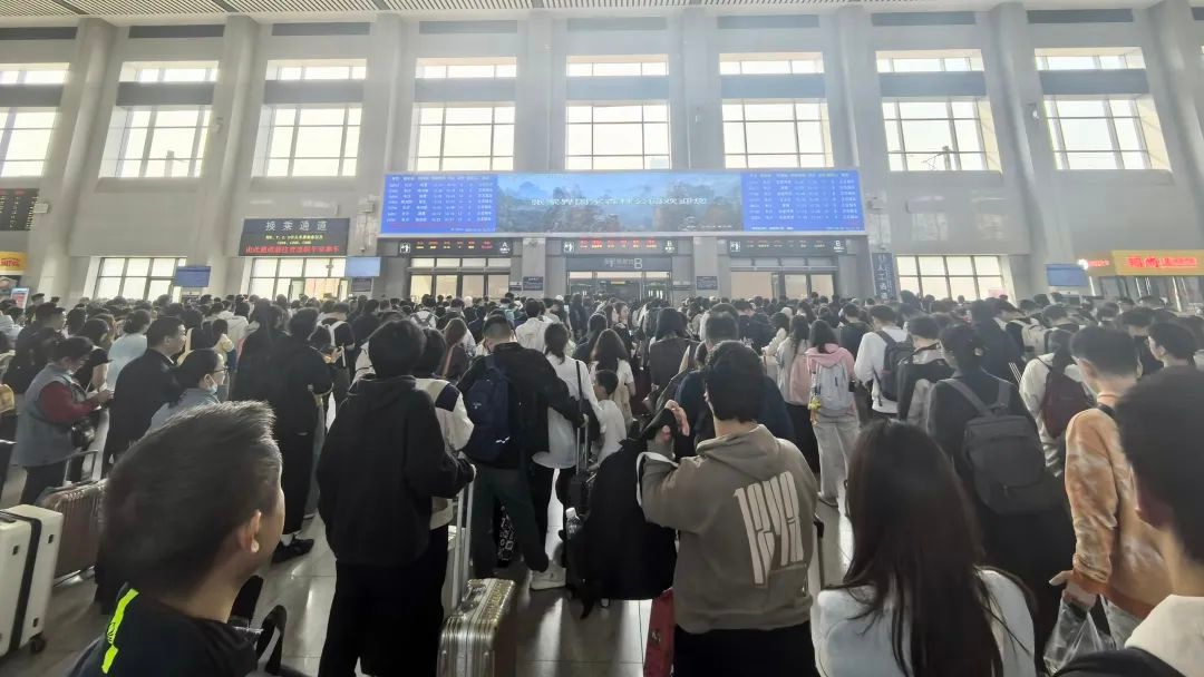 广铁集团清明假期旅客创新高！背后原因是？  第2张