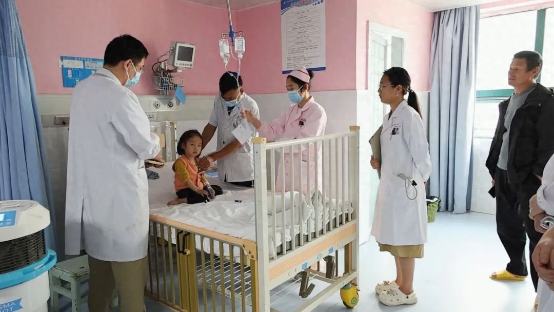 五一假期通城县人民医院儿科医护坚守！他们如何守护患儿健康？