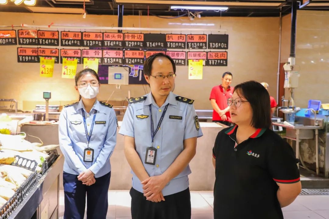 五一假期信宜市监局强力监管！商家哄抬物价乱象能杜绝吗？  第5张