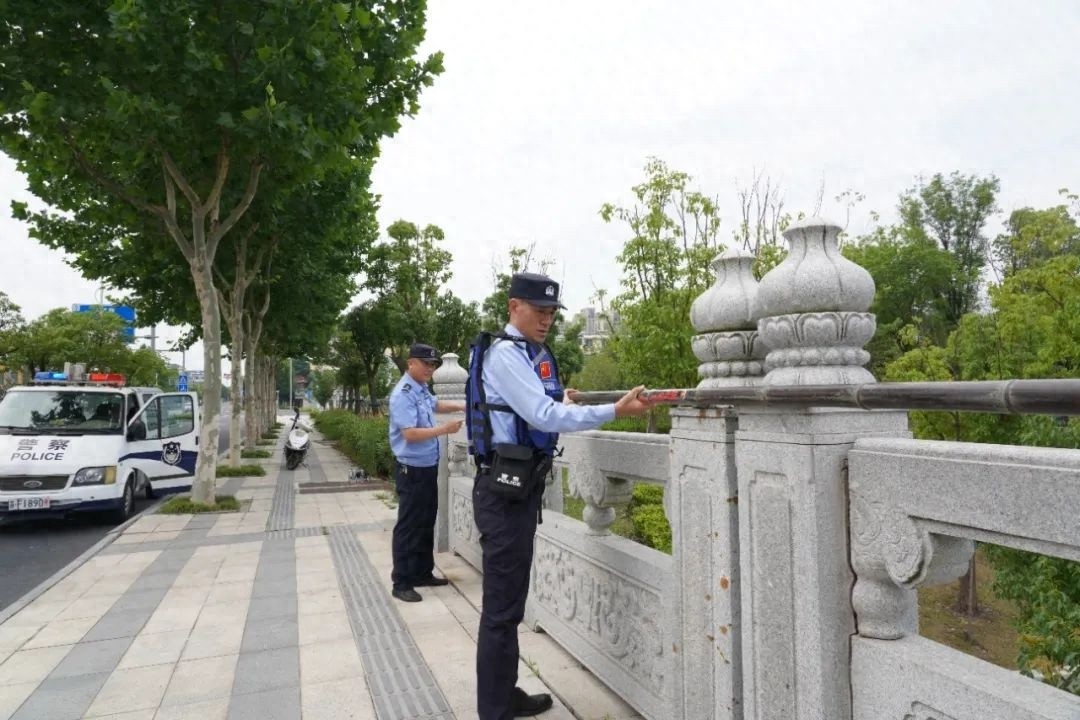 驻守河边多日，我竟有警竿证！谁能想到这与众不同的经历？