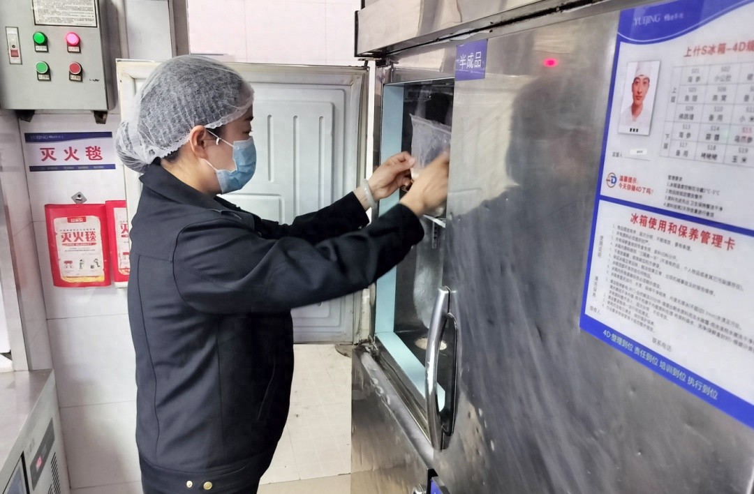 筑牢安全防线！杏花岭区市场监管局对餐饮场所全面检查为哪般？