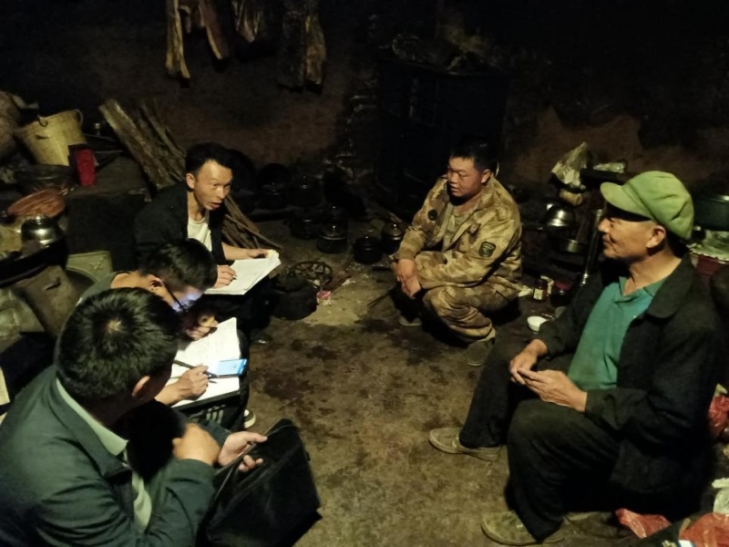 乡村火塘渐失热闹，左门乡却凭此为留守老人打造幸福生活？  第2张