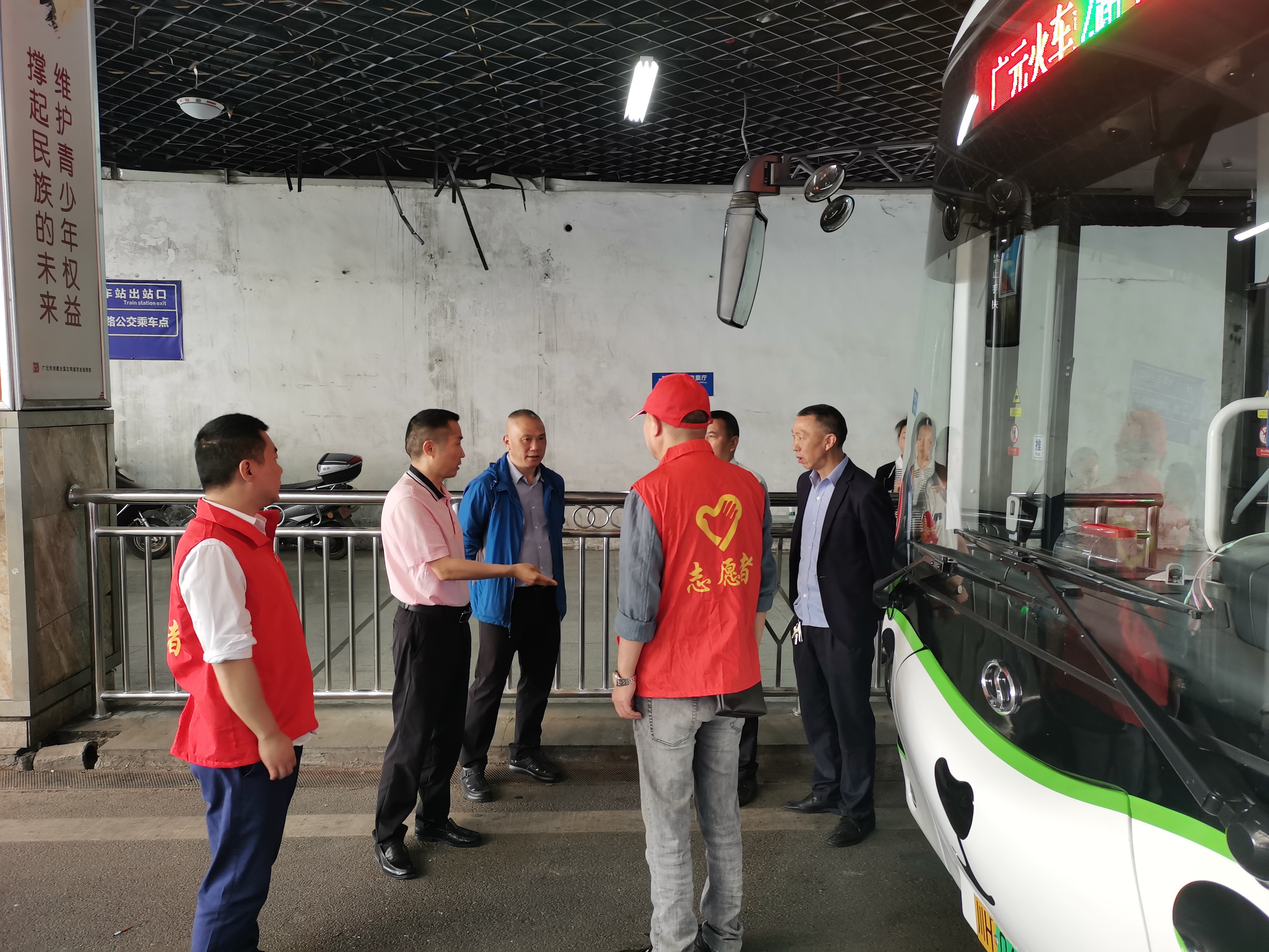 五一假期公交公司圆满完成任务，安全运送59万人次！咋做到的？  第2张