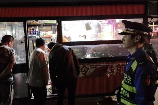 夏夜经济升温，沂南县综合行政执法局如何拧紧夜市燃气安全阀？  第3张