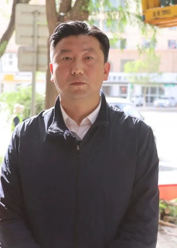 会师街行道树整形修剪！如何筑牢安全防线又提升景观效果？  第4张