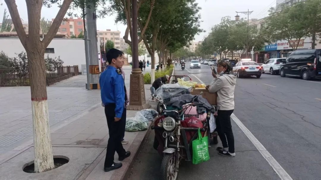 五一劳动节！敦煌市沙州镇北台社区工作人员为何如此坚守？  第2张