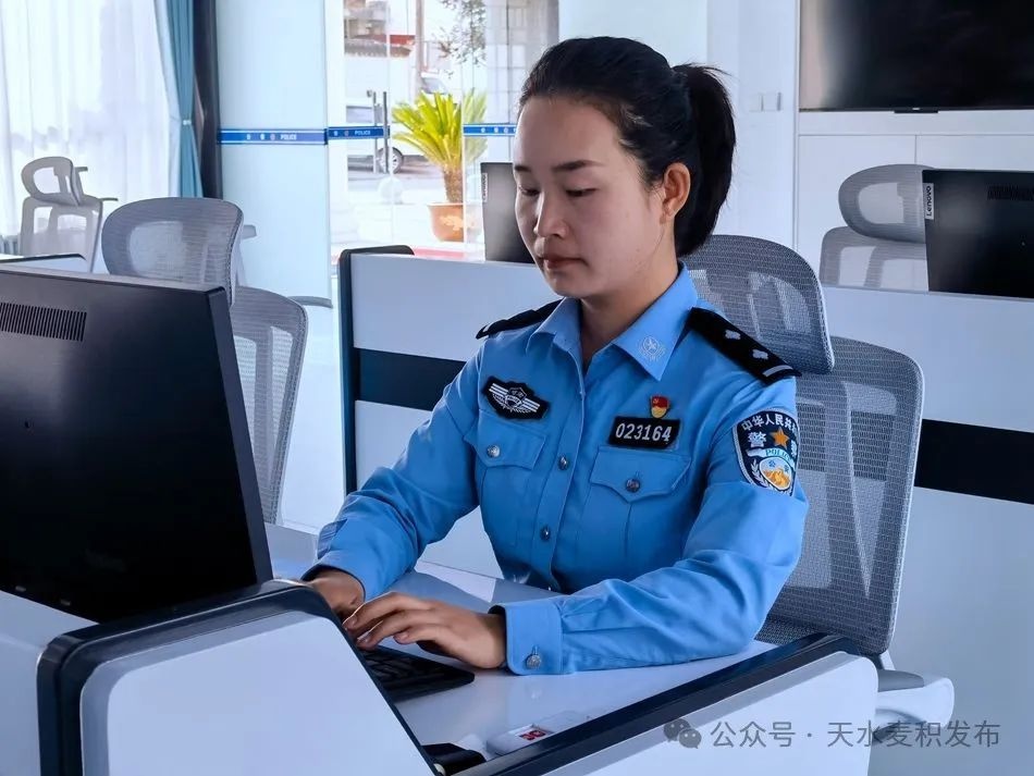 5月4日清晨，麦积山石窟的她凭啥坚守？背后故事令人动容  第6张