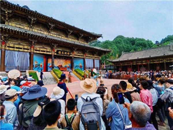 五一宝鸡陈仓区文旅爆棚！游客量和收入同比飙升，咋做到的？