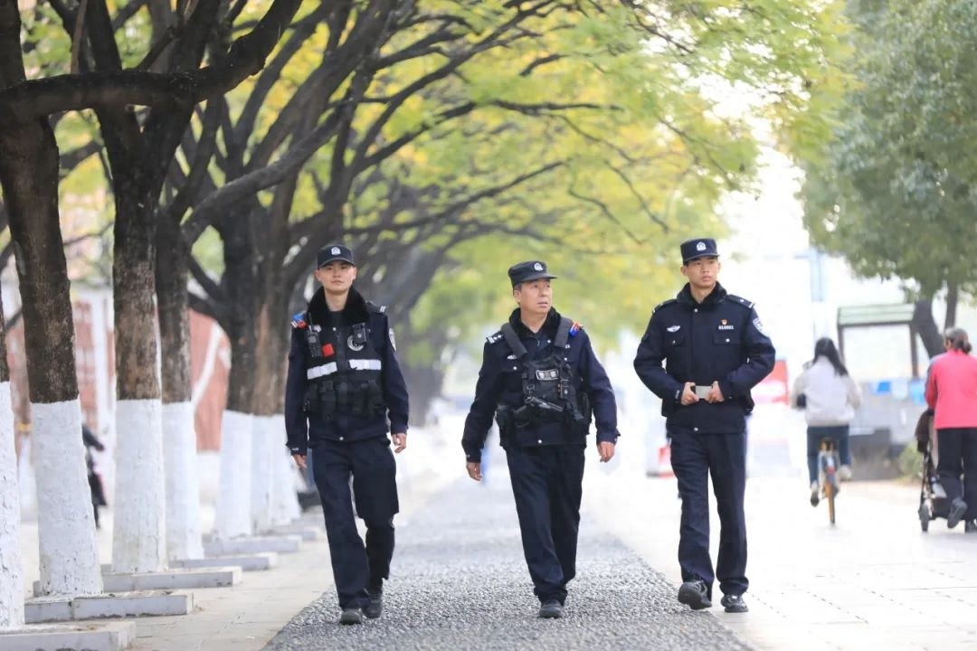 30年零投诉！昆明民警杨诚如何用1颗爱民心守护3.6平方公里？