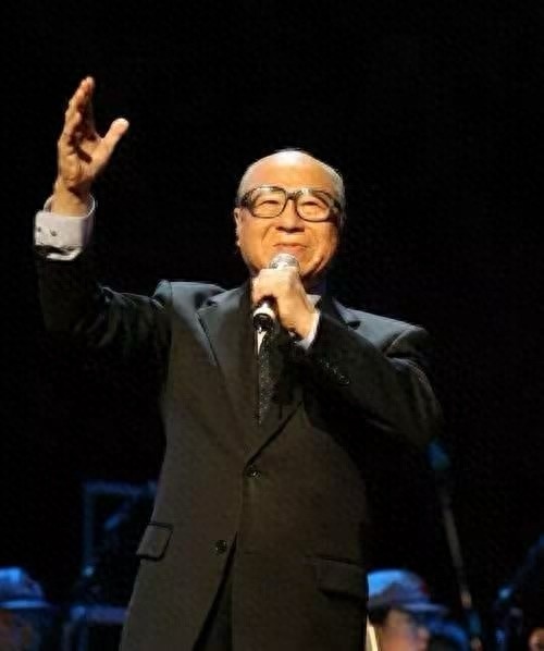 朗诵界巨擘殷之光逝世，90岁传奇人生画上句号！他的离去为何让整个艺术界为之震动？