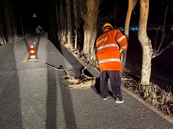 延庆遇入冬最强降温大风！公路分局如何应对?  第7张