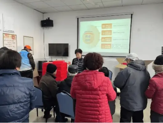 你知道吗？平安人寿上海分公司如何巧妙防范保险诈骗，守护200多位社区居民的财产安全