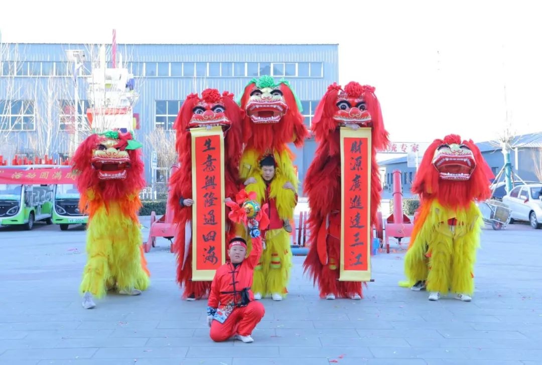 开工纳鑫花会送福，龙狮舞动好运连连！你准备好迎接新春的喜悦了吗？  第2张