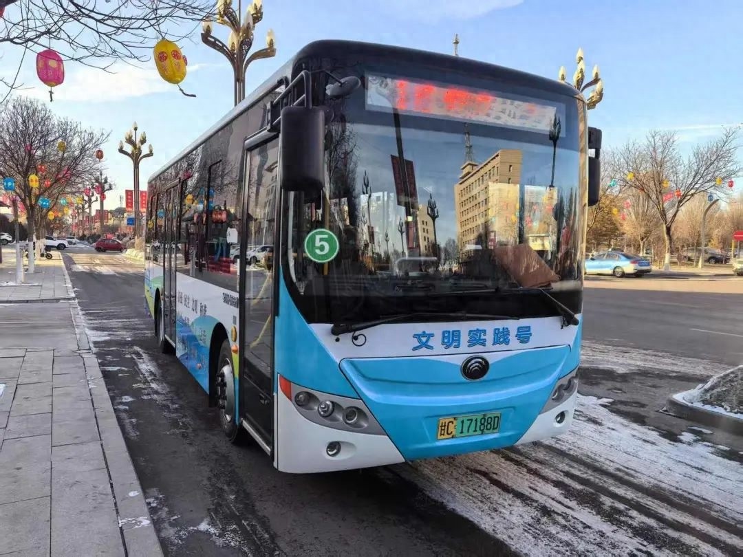 永昌县文明实践号公交车，如何让文明新风融入你我日常出行？