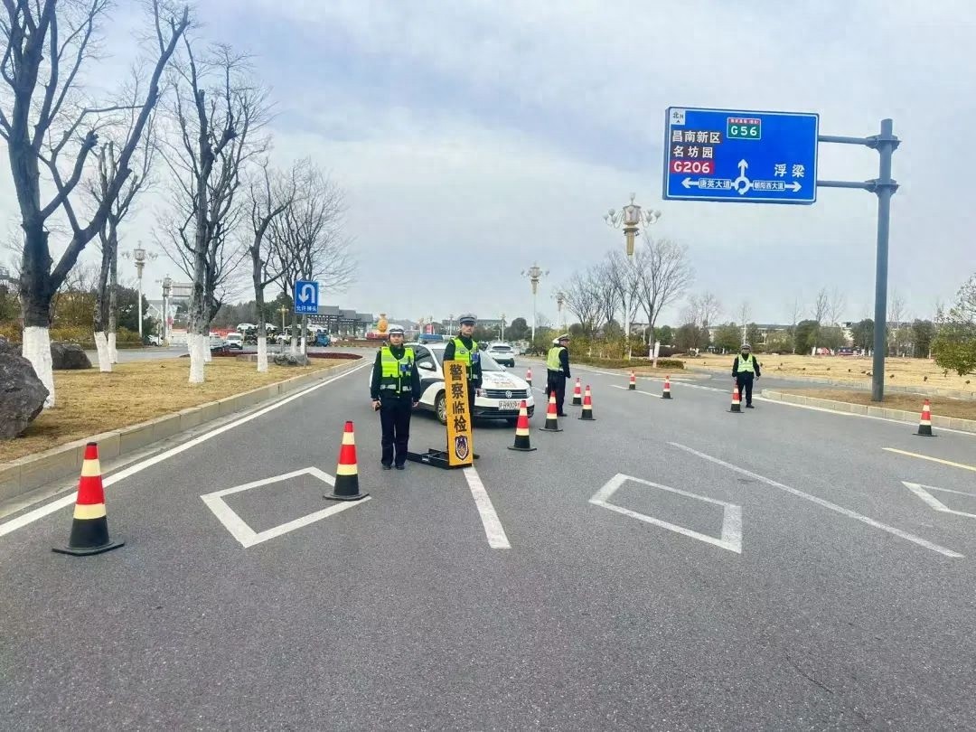 春运安全大作战！昌南交警如何严查违法行为保障你我平安？