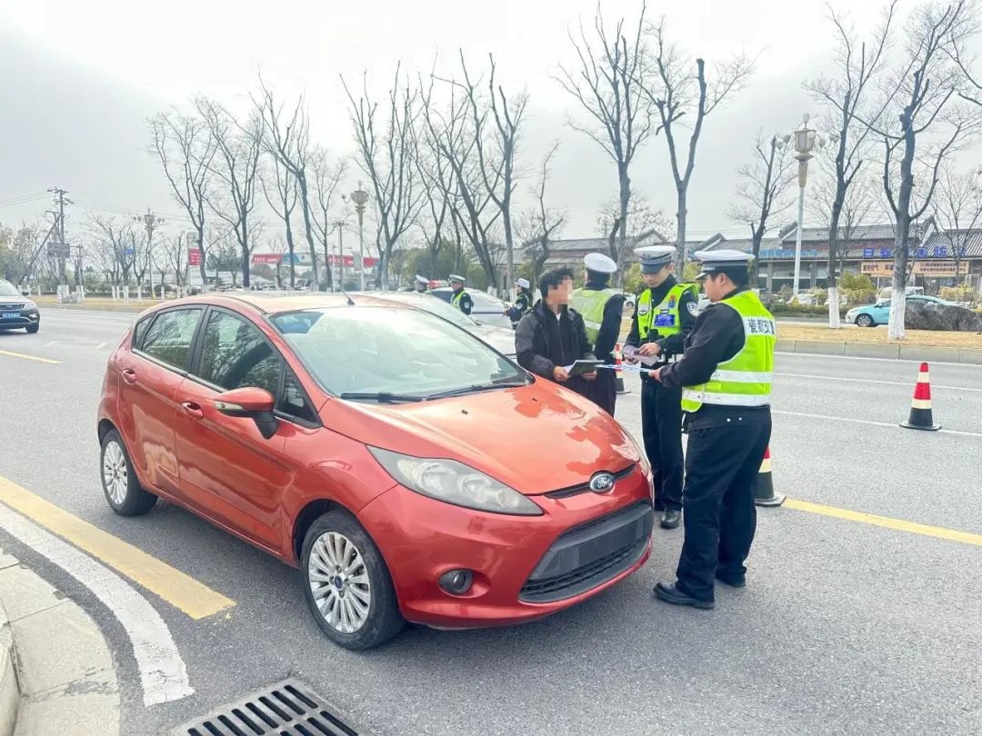 春运安全大作战！昌南交警如何严查违法行为保障你我平安？  第5张