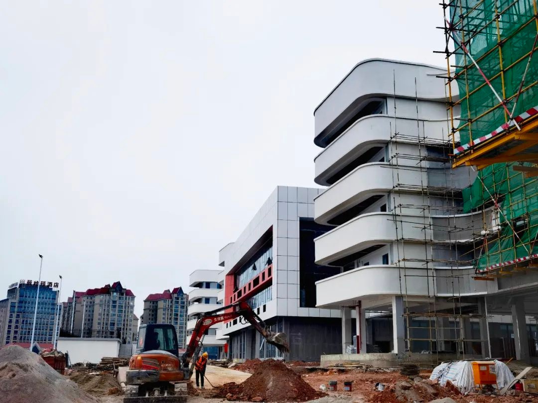 上海师范大学附属贵安实验学校复工忙!200余人齐上阵如何确保进度?  第2张