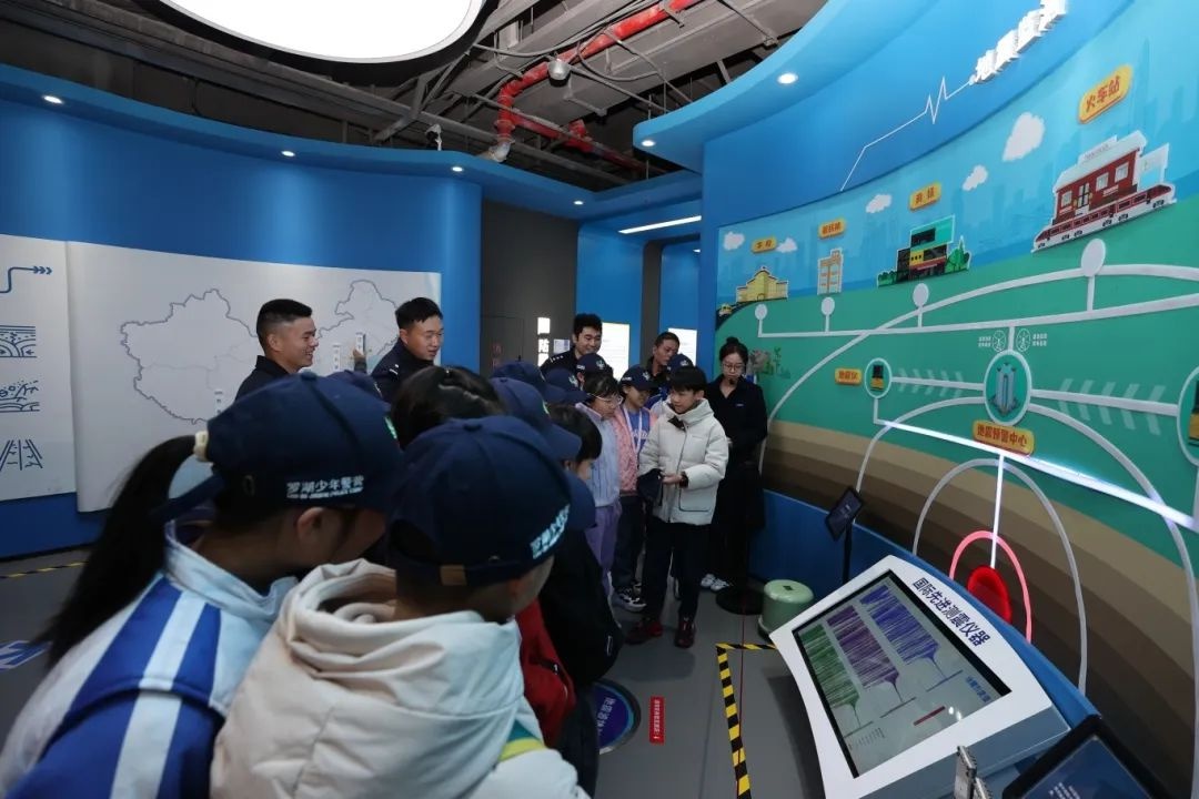 罗湖少警们的安全学习之旅，你也能从中掌握哪些救命技能？  第3张