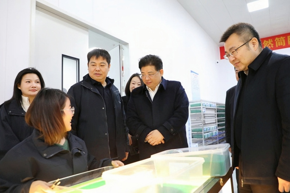 武陵区委书记康少中深入企业调研,一季度开门红如何实现? 第2张 武陵区委书记康少中深入企业调研,一季度开门红如何实现? 第2张