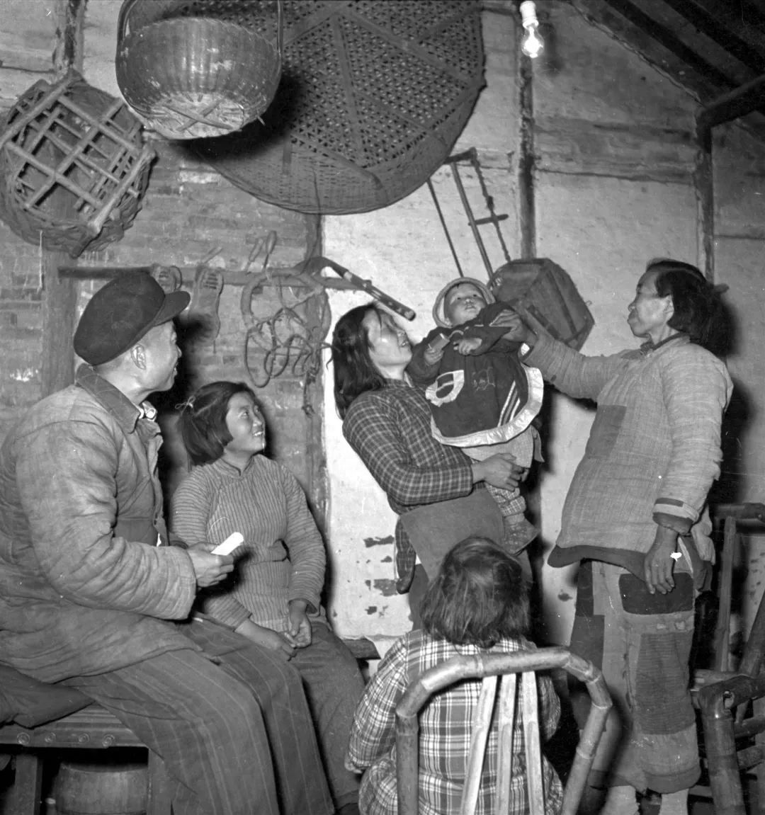 1956年，七宝镇的夜晚为何突然亮如白昼？农民兄弟的幸福生活从此开启
