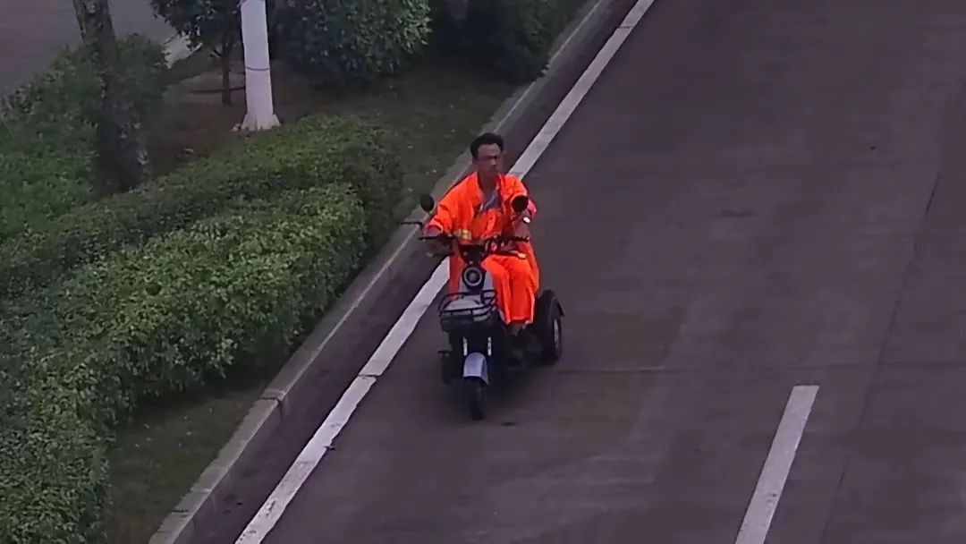 琼海交警曝光不戴头盔行为，你的安全帽戴好了吗？  第8张