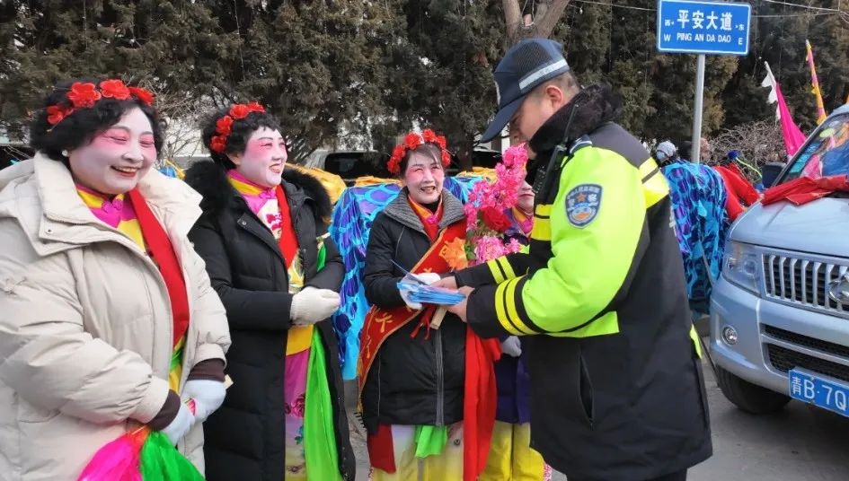 锣鼓喧天闹新春，民辅警如何守护我们的社火盛宴？  第10张