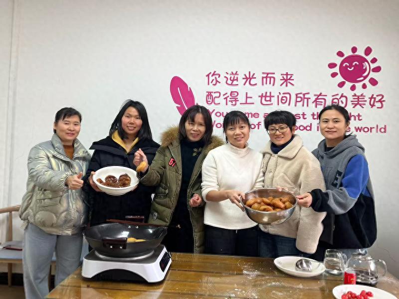 巾帼绽芳华，文化共传承！县工信局妇女节庆祝活动为何如此特别？  第1张