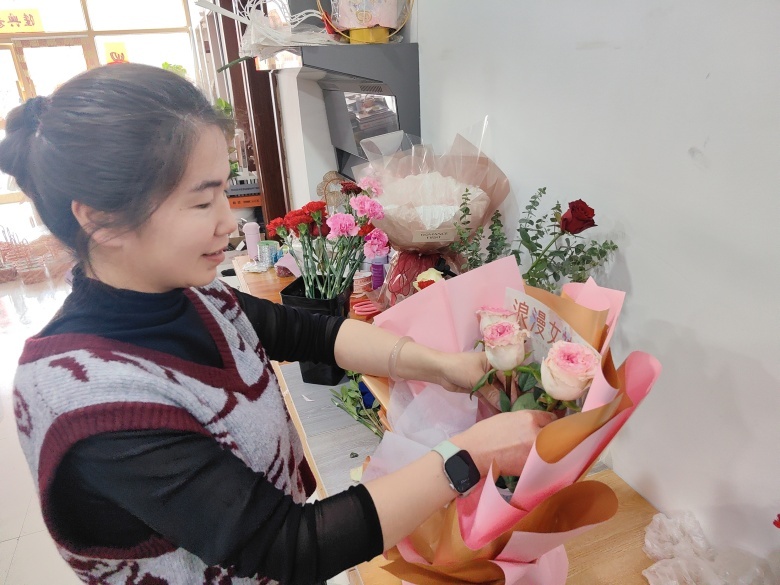 巾帼志愿服务队如何用行动温暖独居老人的心？这个三八节，她们让爱延续  第3张