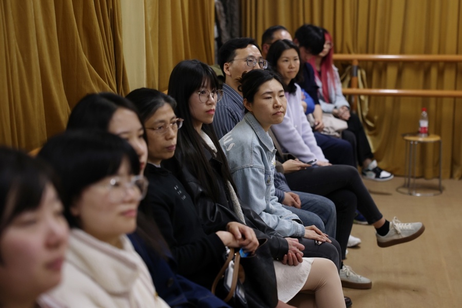 2025年上海市民艺术夜校春季班开班！银发族也来上课？58岁阿姨告诉你背后的心声  第5张