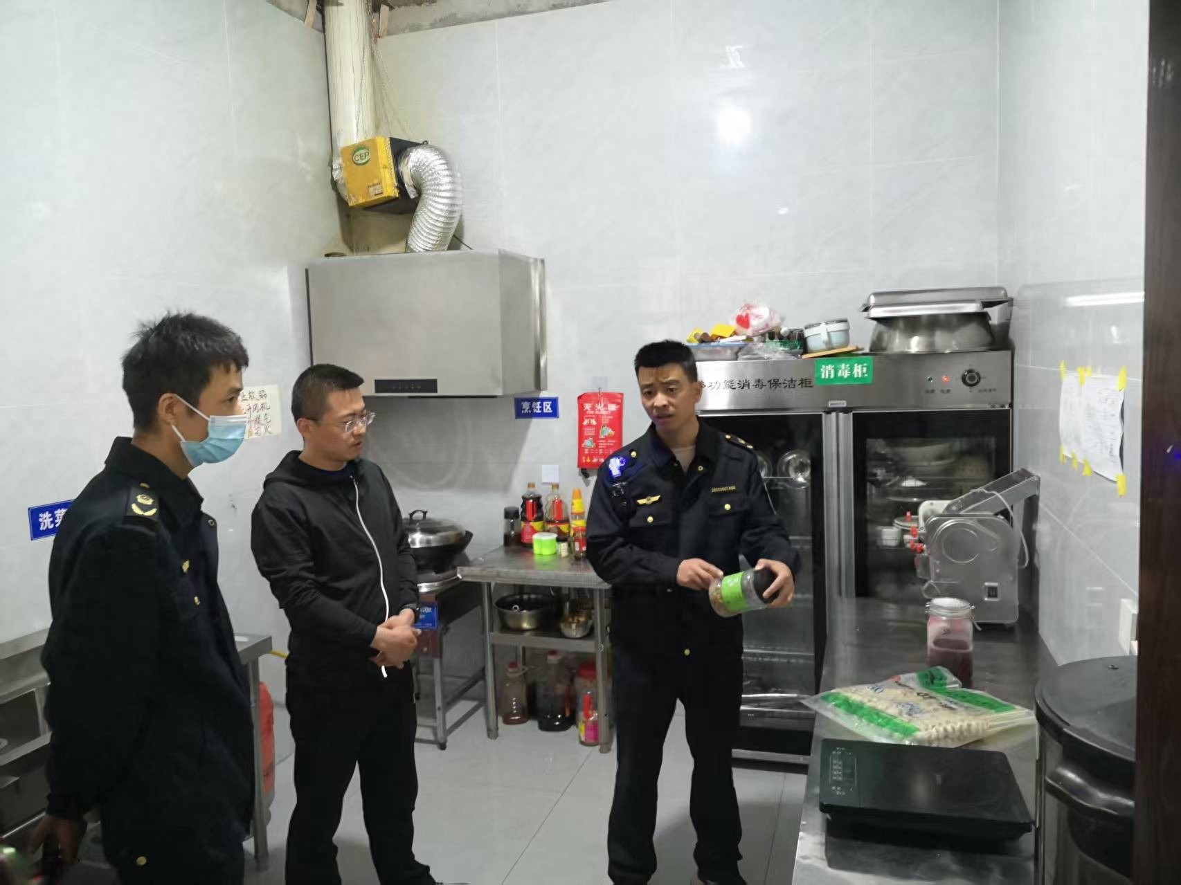 甘谷县市场监管行动！三个月专项执法如何保障消费环境？