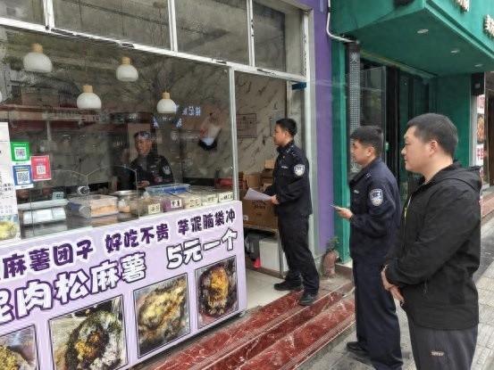 社区民警深入辖区商铺反诈宣传！你知道有多高效吗？